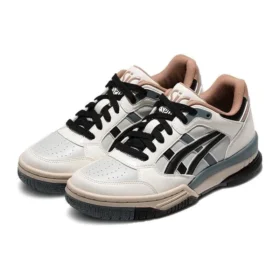 Gel-Spotlyte Basketball Sneakers “White”