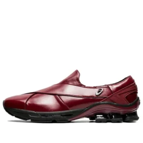 GmbH x Gel Chappal “Burgundy”